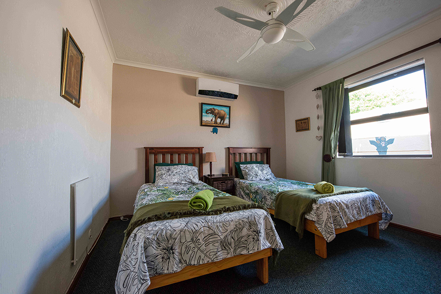 7 Bedroom Property for Sale in Bloubergrant Western Cape